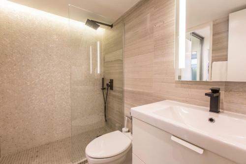 Aparthotel Ocean View Deluxe Suite: Pvt. Beach & Pool