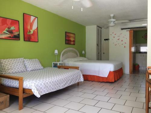 Apartamento Caba�a Sunjuan - Beach At Doorstep
