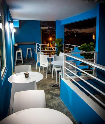 Nomada Urban Beach Hostel