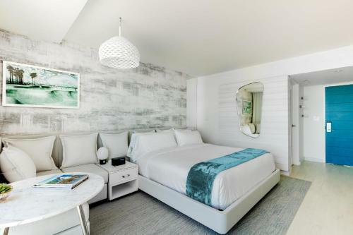 Serafina Beach Hotel