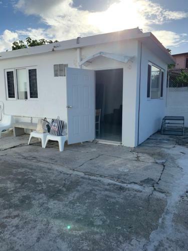 Hostal Cacique 2260
