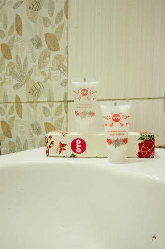 Hostal Oyo 396 Tibrae Residence Syariah
