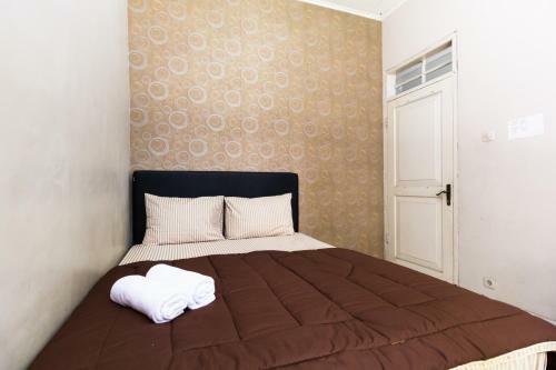 Hostal Pele Guesthouse