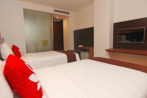 Hotel Zen Premium Near Rumah Mode