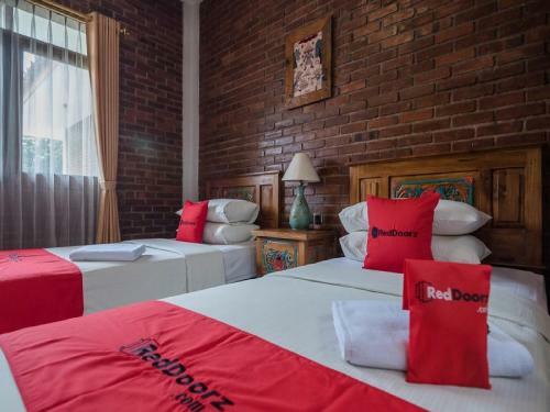 Hotel Reddoorz Plus Near Exit Toll Pasteur 2