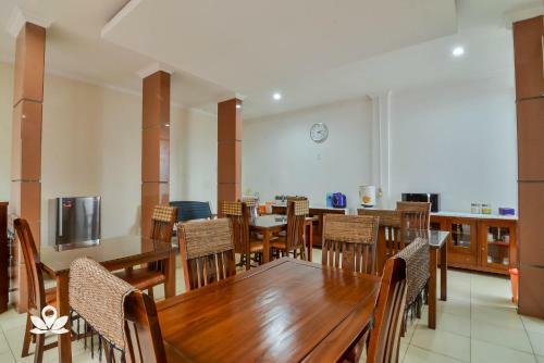 Hotel Zen Rooms Basic Gor Cikutra