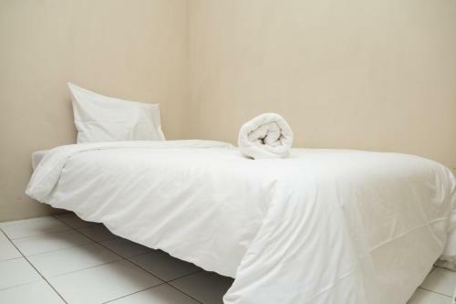 Classic 2br Apartment At Gateway Ahmad Yani By Travelio