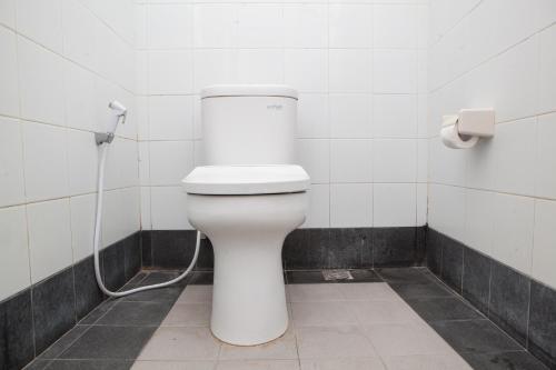 Hostal Reddoorz Plus Near Sukajadi 2