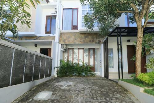 Hostal Mella House Uluwatu