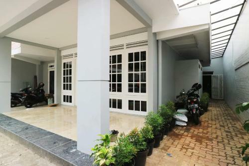 Hotel Mk House Tendean