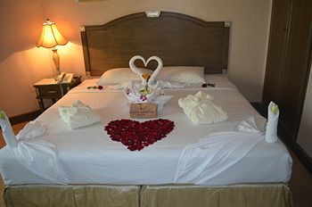 Hotel Plaza Athenee
