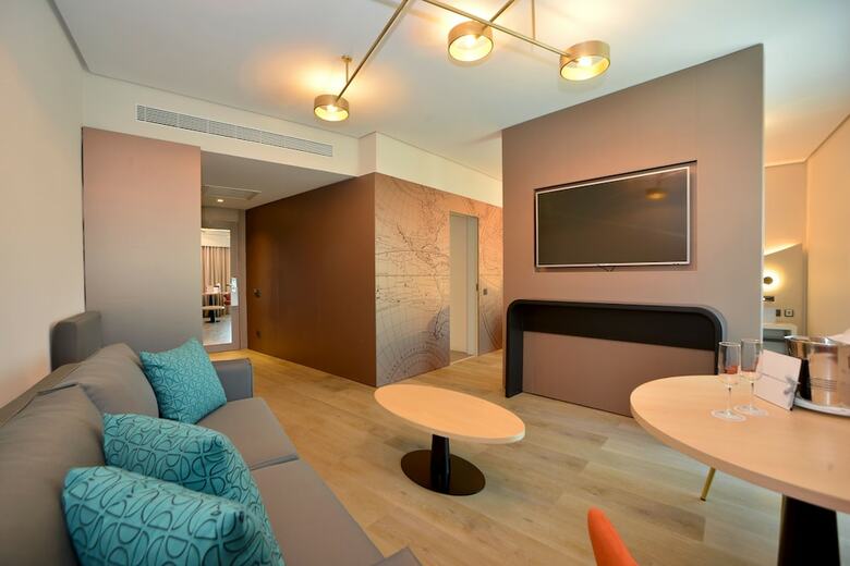 Hotel Barcel� Sevilla Renacimiento