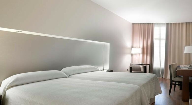 Hotel NH Sevilla Plaza de Armas
