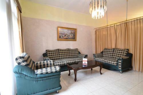 Hostal Reddoorz Plus @ Laweyan