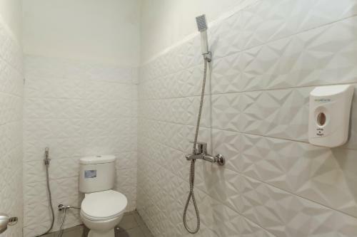 Hostal Reddoorz @ Slamet Riyadi