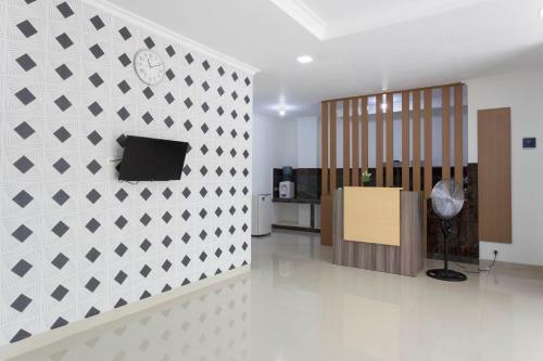 Hostal Reddoorz @ Boulevard Residence Bsd