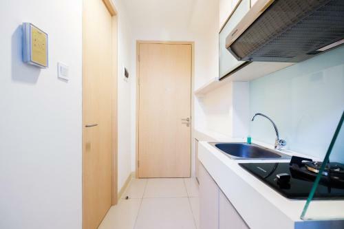 Studio Tree Park Apartment Bsd By Travelio