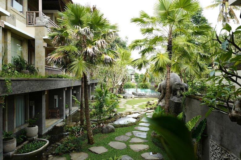 Hotel The Udaya Resorts And Spa