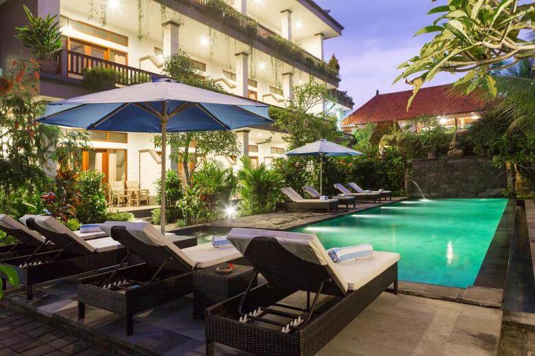 Hotel Kiskenda Cottages & Restaurant