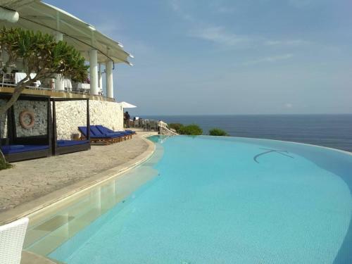 Cantic Villa