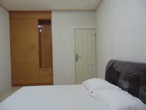 Hostal Room 868