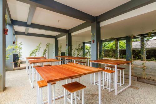 Hostal Zen Rooms Taman Paradise
