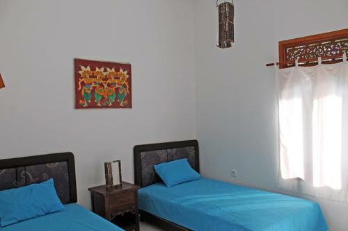 Bed & Breakfast 2 Angels Homestay