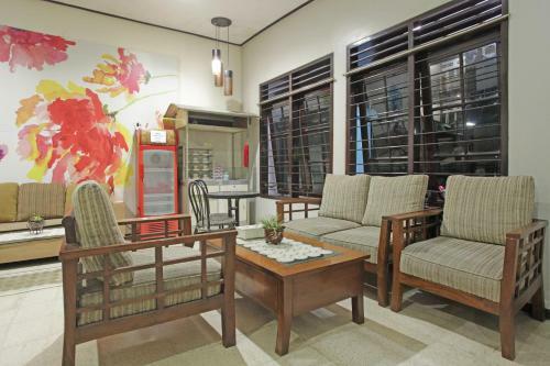 Hostal Reddoorz @ Soekarno Hatta 2