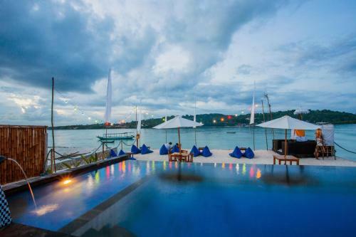 Hotel The Kubu221 Ceningan