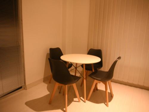 Hostal Oyo 185 Roriz Residence