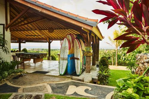 Hotel Kamafari Surfcamp Bali