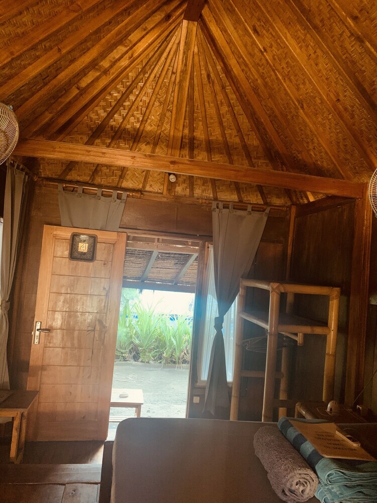Hostal Damai Bungalows
