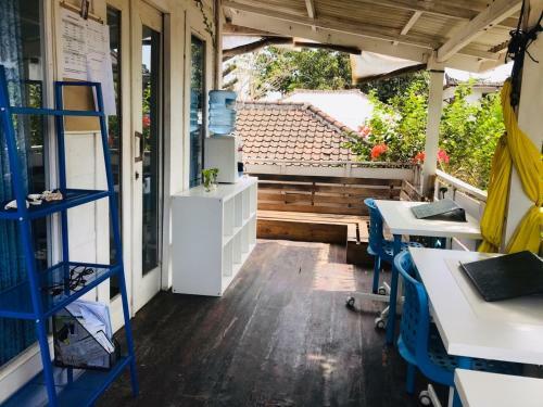 Bed & Breakfast Salon De Nomad Gili T.