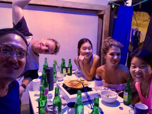 Bed & Breakfast Salon De Nomad Gili T.