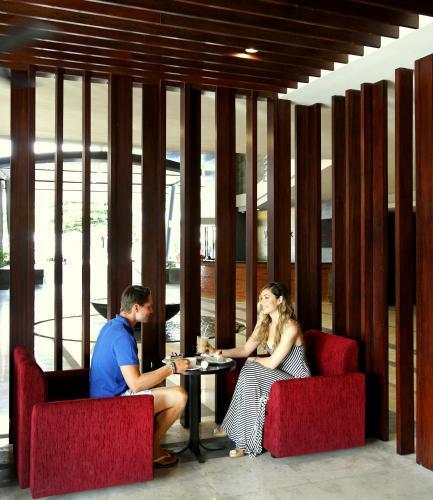 Suites By Watermark Hotel And Spa