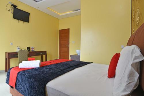 Hostal Reddoorz Near Garuda Wisnu Kencana