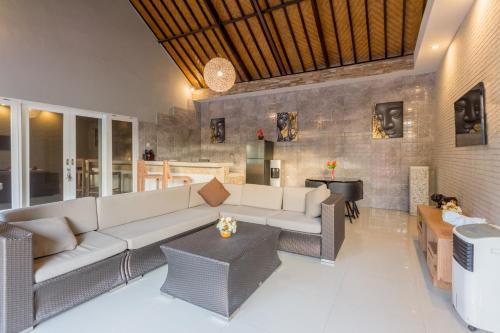 Villa Sandat 2