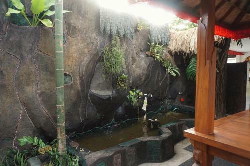 Hostal Komala Indah II Beach Inn