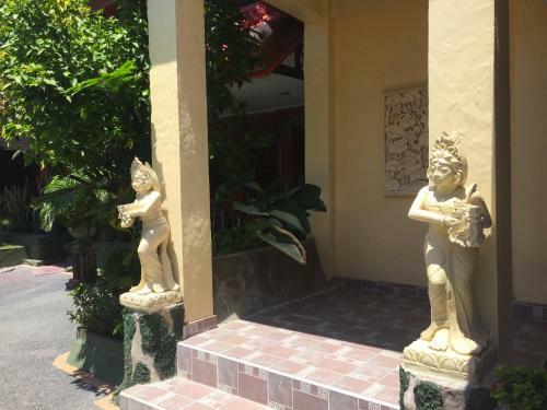 Hotel Agung Cottages