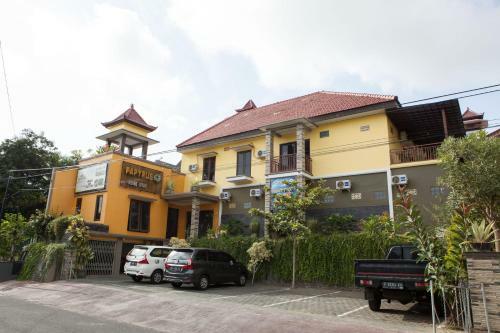 Hotel Reddoorz Near Basuki Rahmat