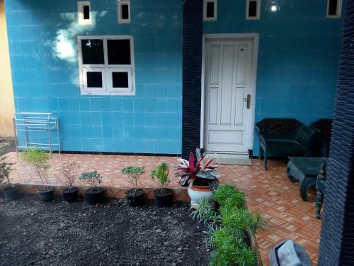 Hostal Sritanjung Homestay