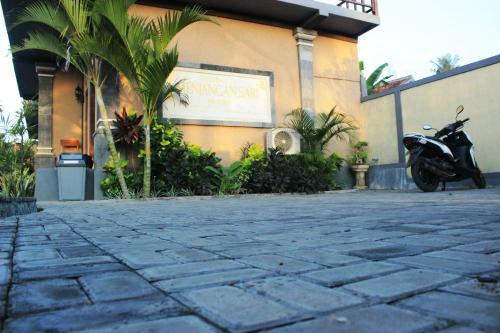 Hostal Menjangan Sari