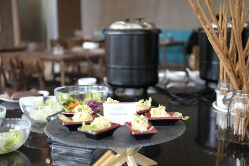 Hotel Ayola Lippo Cikarang