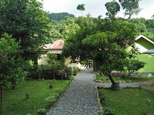 Hostal Sahnan Guest House