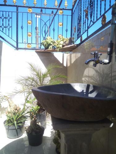 Hostal Cozy Marka House