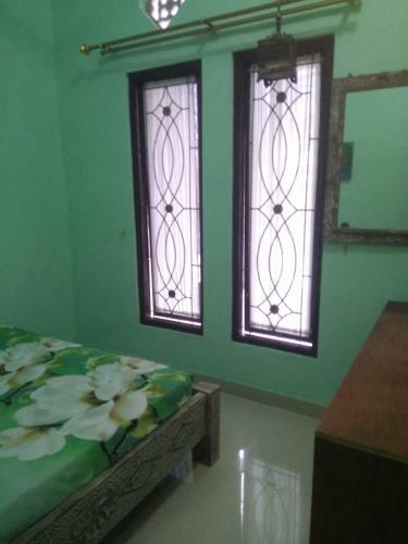 Hostal Cozy Marka House