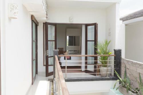 Hostal Canggu Spirit Guest House