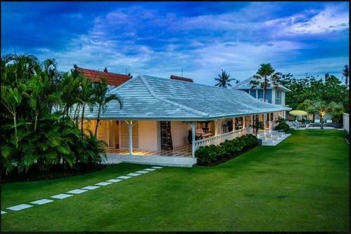 Canggu Beach Break Villa