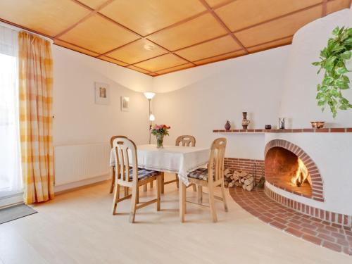 Ferienhaus Mit Kamin Direkt Im Ostseebad Zingst