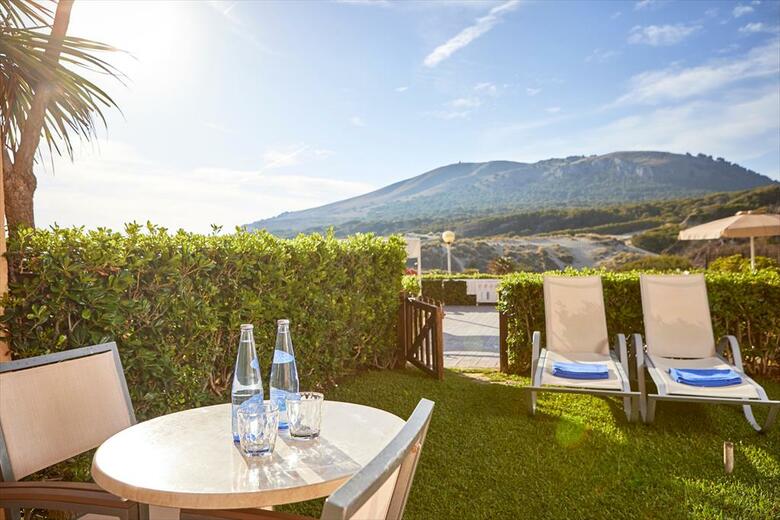 Aparthotel Zafiro Cala Mesquida